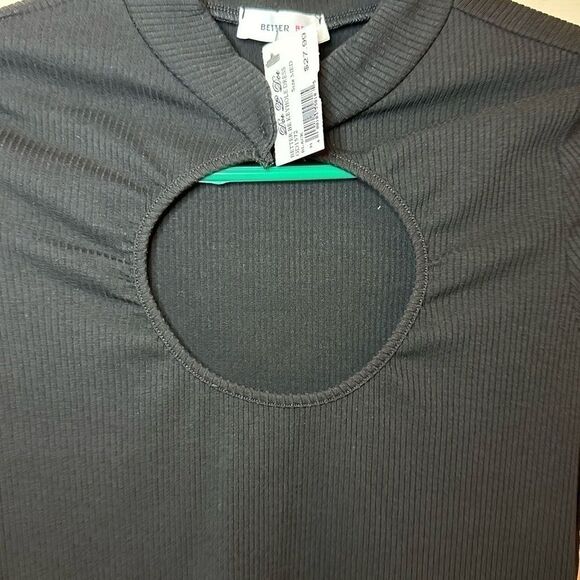 NWT Ladies Mini Stretchy Black Dress Size Medium with Hole Cutout By Chest Area - Picture 2 of 4